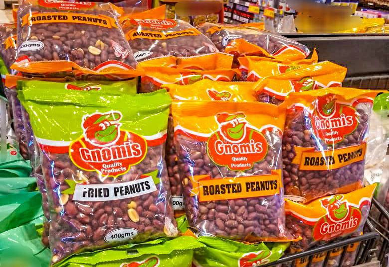 Crunchy Gnomis peanuts served in a bowl